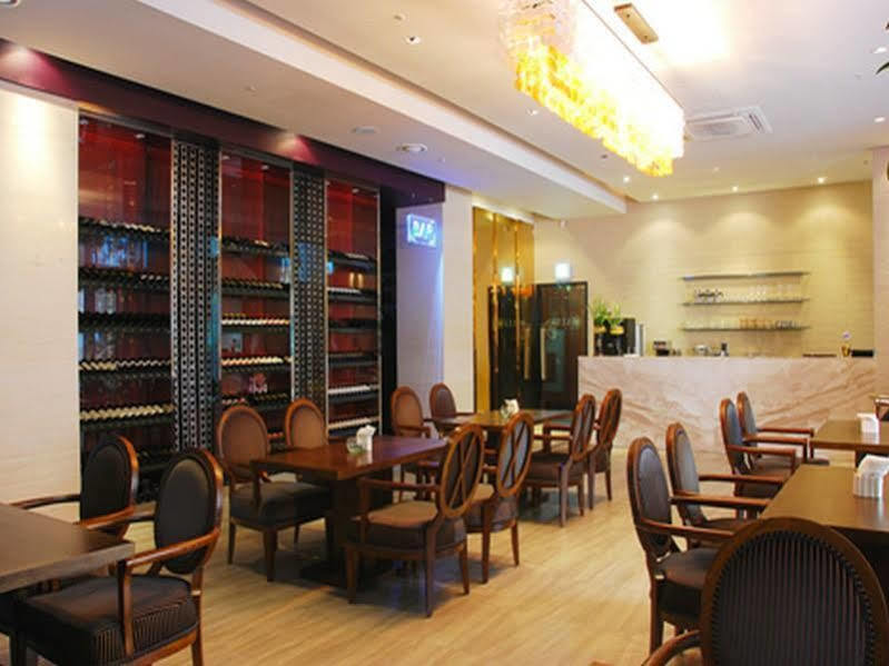 Hotel Noblesse Сеул Экстерьер фото