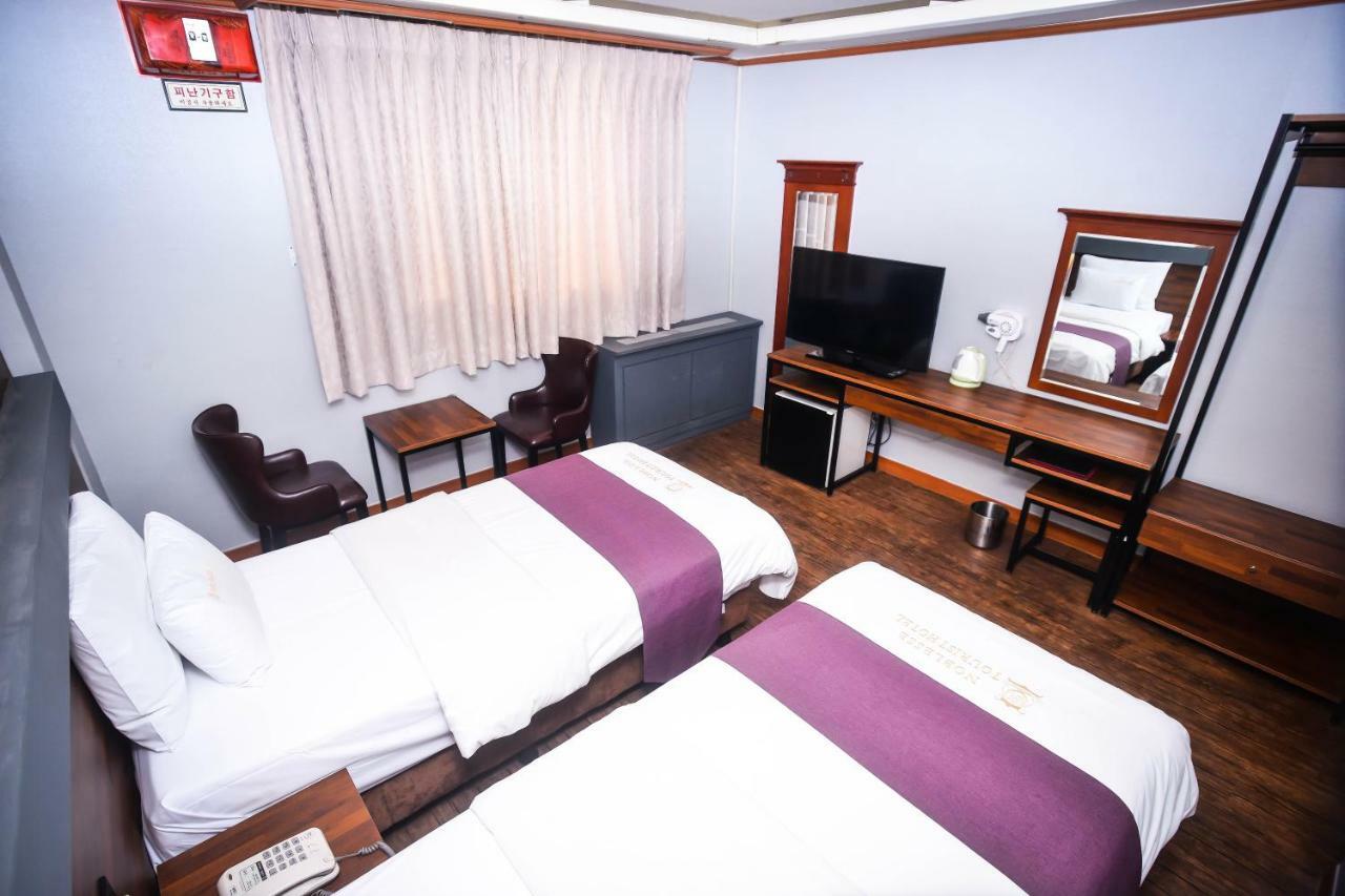 Hotel Noblesse Сеул Экстерьер фото